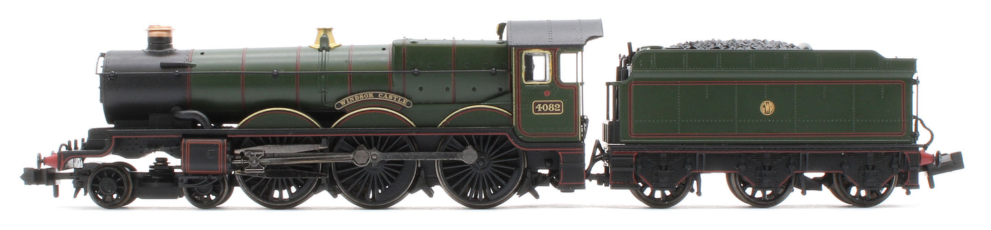 372-035SF GWR 4073 'Castle' 4082 'Windsor Castle' GWR Lined Green (Shirtbutton) Steam Locomotive - DCC Sound