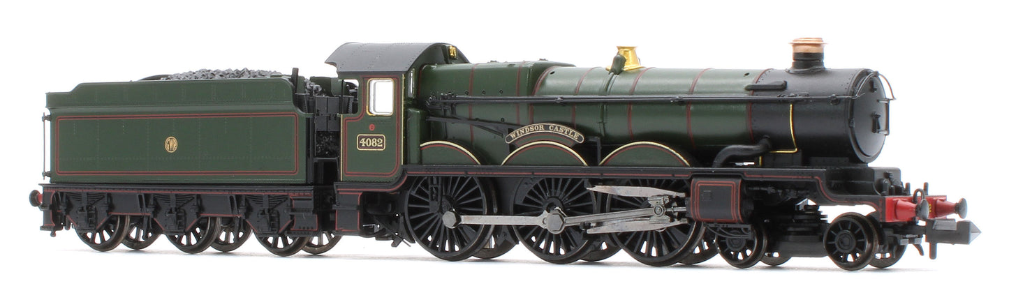 372-035SF GWR 4073 'Castle' 4082 'Windsor Castle' GWR Lined Green (Shirtbutton) Steam Locomotive - DCC Sound