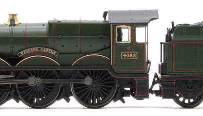 372-035SF GWR 4073 'Castle' 4082 'Windsor Castle' GWR Lined Green (Shirtbutton) Steam Locomotive - DCC Sound
