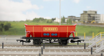 R60327 2026 Hornby Wagon