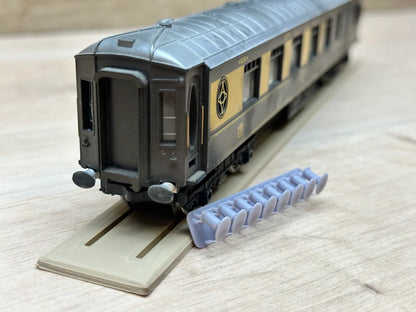 OO Gauge Oval Buffers (Pack of 8) - Unpainted