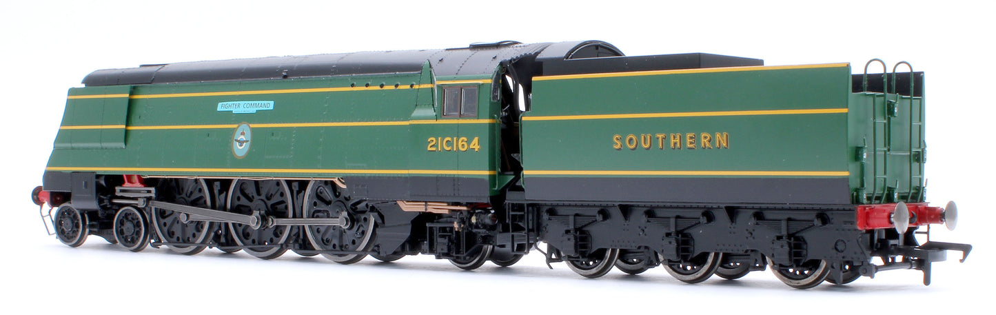 Black Label Battle of Britain Fighter Command 21C164 SR Malachite Green Steam Locomotive - DCC Sound & Smoke