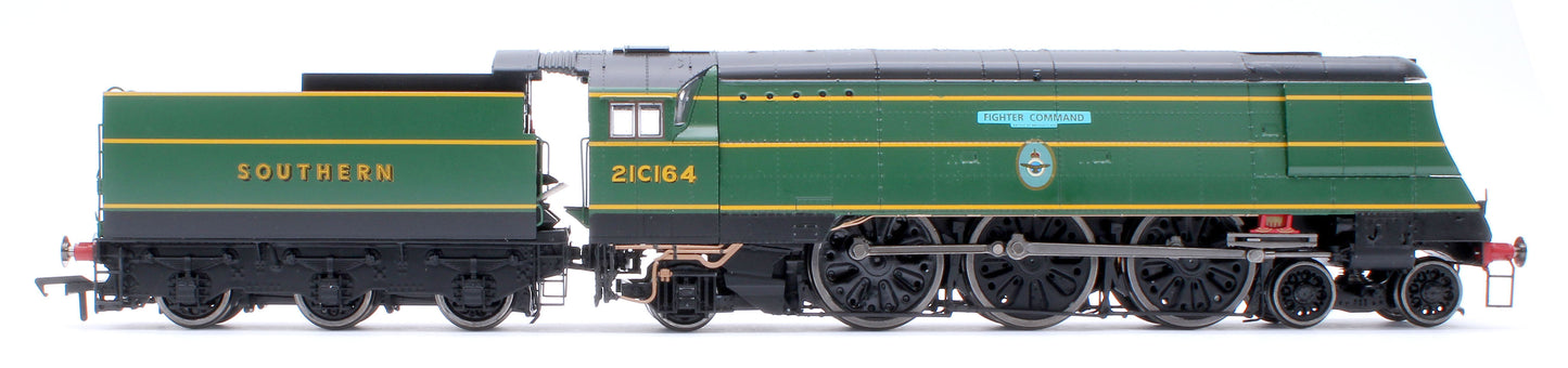 Black Label Battle of Britain Fighter Command 21C164 SR Malachite Green Steam Locomotive - DCC Sound & Smoke
