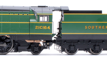 Black Label Battle of Britain Fighter Command 21C164 SR Malachite Green Steam Locomotive - DCC Sound & Smoke