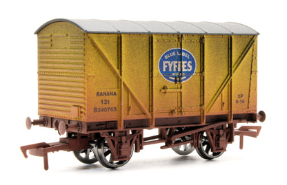 Pre-Owned Banana Van Fyffes Yellow E240765 - Weathered