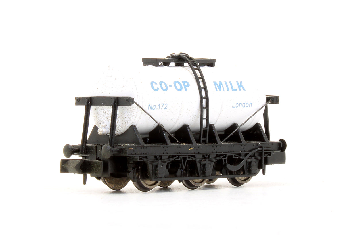 Pre-Owned 6 Wheel Milk Tanker CO-OP London No.172