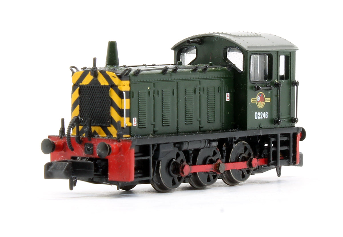 Pre-Owned BR Green Class 04 Diesel Shunter Locomotive D2246 With Wasp Stripes - DCC Fitted