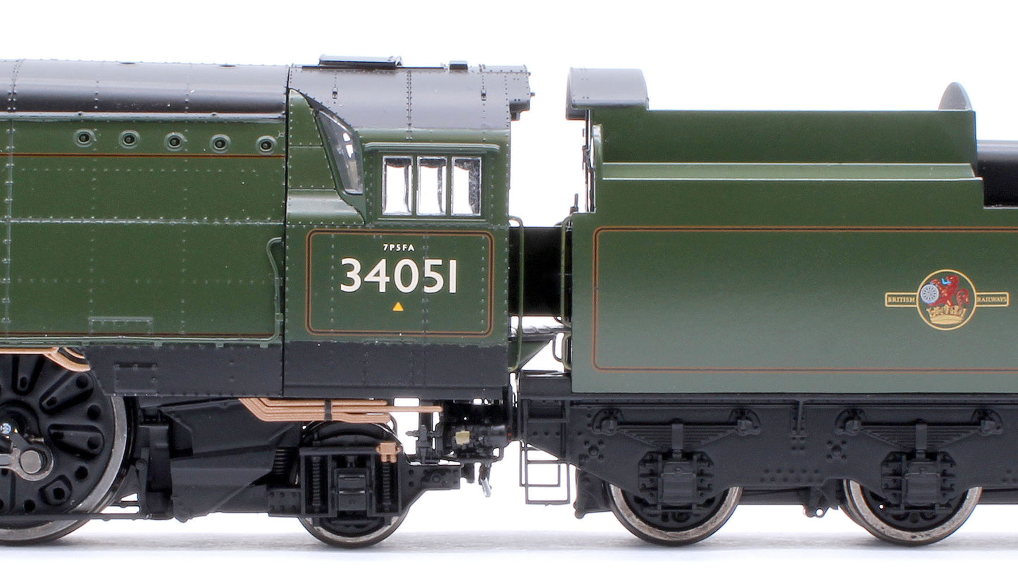 Black Label Battle of Britain Winston Churchill 34051 BR Green Totem Steam Locomotive - DCC Sound & Smoke