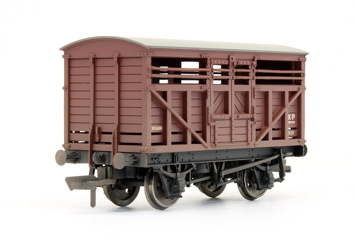 Pre-Owned Set Of 3 - 12 Ton Cattle Wagons BR Bauxite - Weathered - Limited Edition