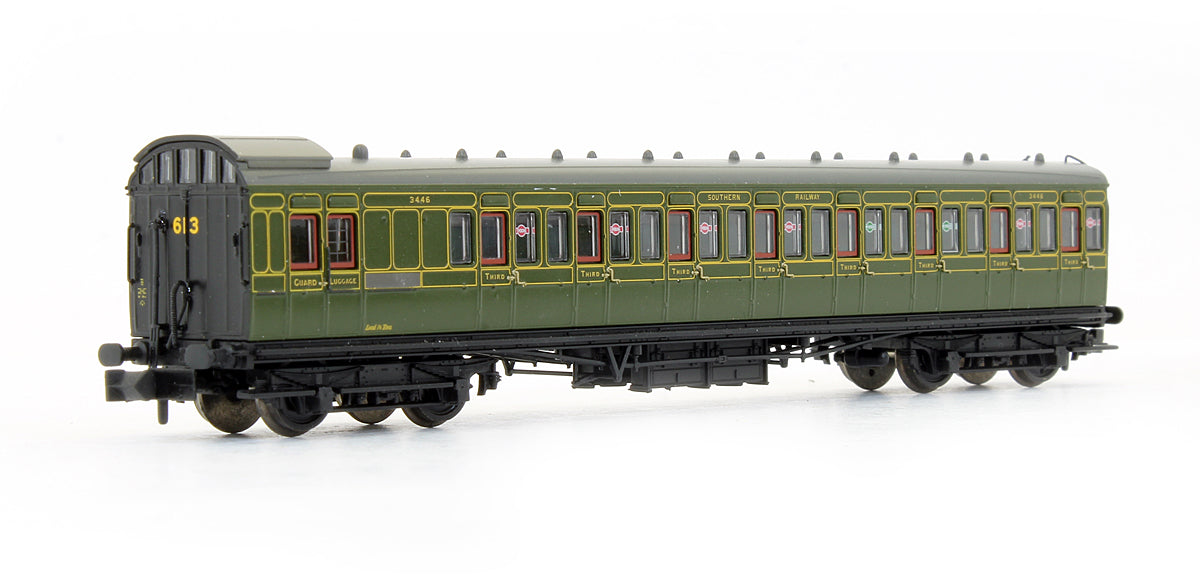 Pre-Owned 374-911 Set Of 3 SE&CR 60' Birdcage Coaches Southern Railway Olive Green