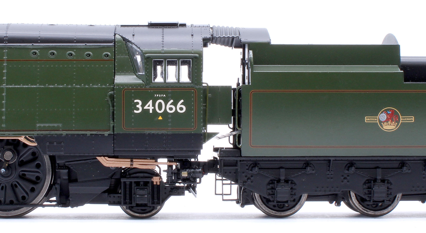 Black Label Battle of Britain Spitfire 34066 BR Green Late Crest Steam Locomotive - DCC Sound & Smoke