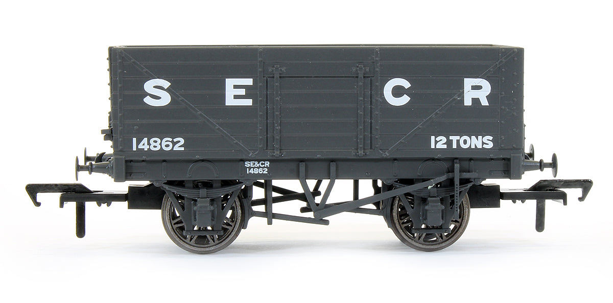 Set of 3 SECR 12 Ton 7 Plank Mineral Wagons (SR Diagram 1358) - Late SECR Livery (Dark Grey)