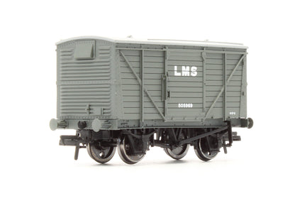 Pre-Owned 37-800 12 Ton Planked Ventilated Van LMS Grey No.505969