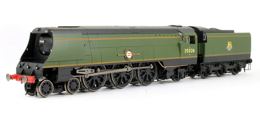Pre-Owned R30112 BR Merchant Navy Class 4-6-2 35026 'Lamport & Holt' Steam Locomotive (Metal Bodied)