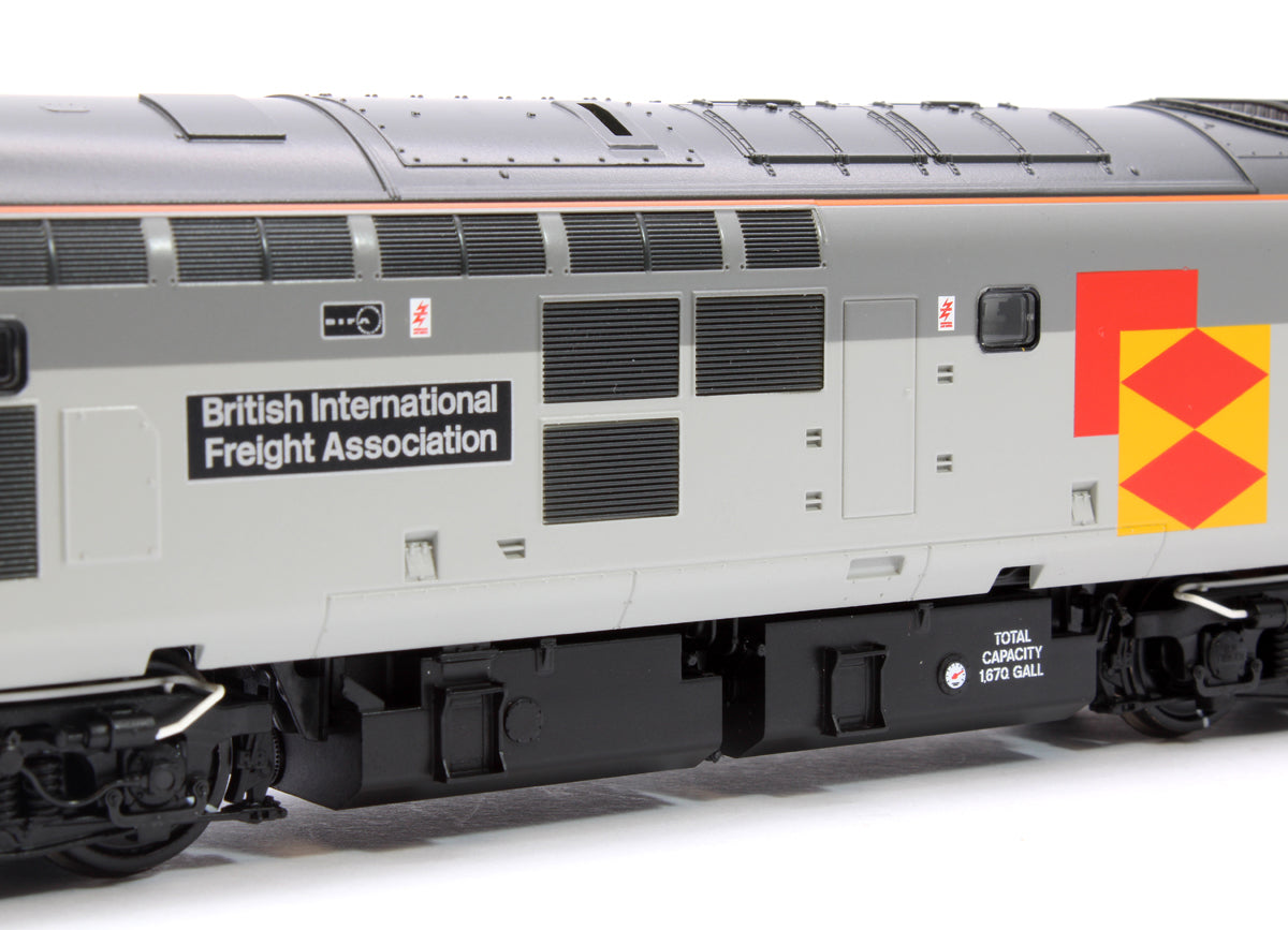 Class 37/0 Centre Headcode 37194 'British Int. Freight Assoc.' BR RF Diesel Locomotive (Deluxe DCC Sound)