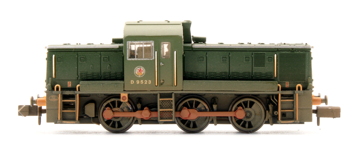 Pre-Owned Class 14 D9523 BR Green (Wasp Stripes) Diesel Locomotive (Weathered)
