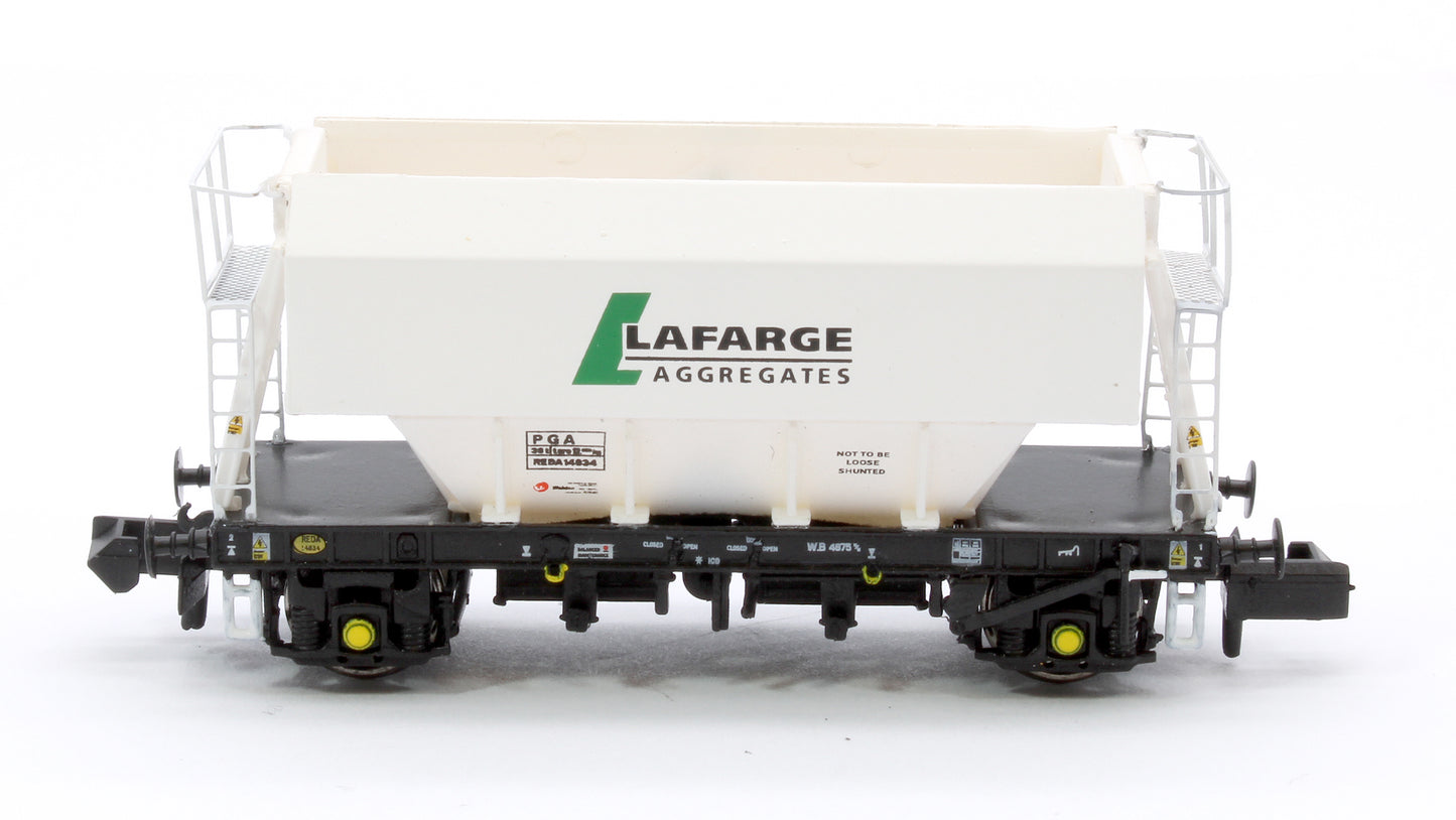 Set of 3 Lafarge Aggregates PGA 51T Hopper Wagons