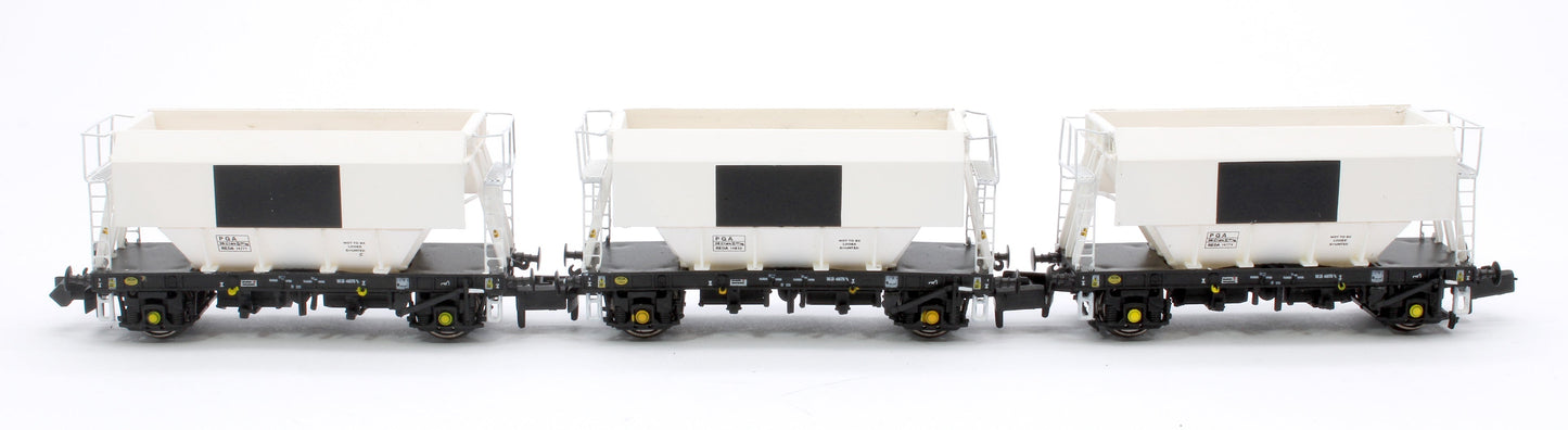 Pre-Owned CM PG012 N (WP) TP (A) Set of 3 PGA 51T Hopper Wagons (White with Patch)