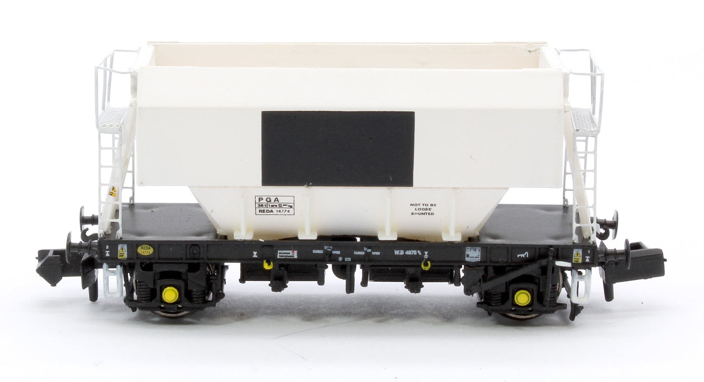 Pre-Owned CM PG012 N (WP) TP (A) Set of 3 PGA 51T Hopper Wagons (White with Patch)