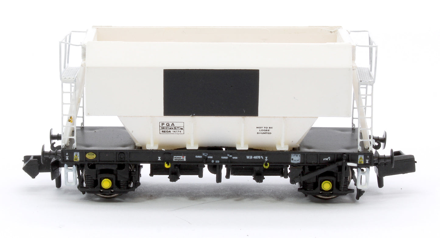 Set of 3 PGA 51T Hopper Wagons (White with Patch)