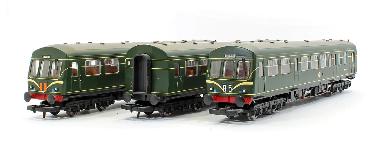 Pre-Owned R3147 BR Green Class 101 3 Car DMU