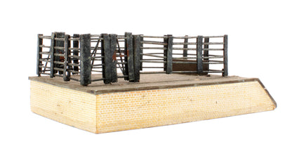 Pre-Owned 44-003 Cattle Dock