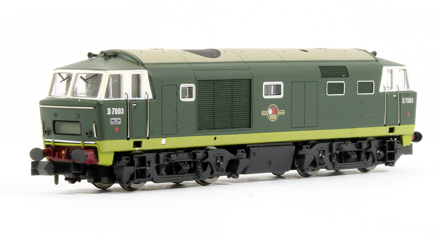 Pre-Owned Hymek D7003 BR Two Tone Green No YWP Late Crest Diesel Locomotive
