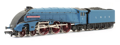 Pre-Owned R649 LNER 4-6-2 A4 'Sir Ronald Matthews' 1 Steam Locomotive Limited Edition With Royal Doulton Plate
