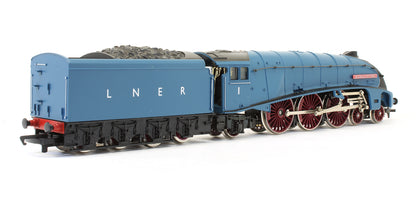 Pre-Owned R649 LNER 4-6-2 A4 'Sir Ronald Matthews' 1 Steam Locomotive Limited Edition With Royal Doulton Plate