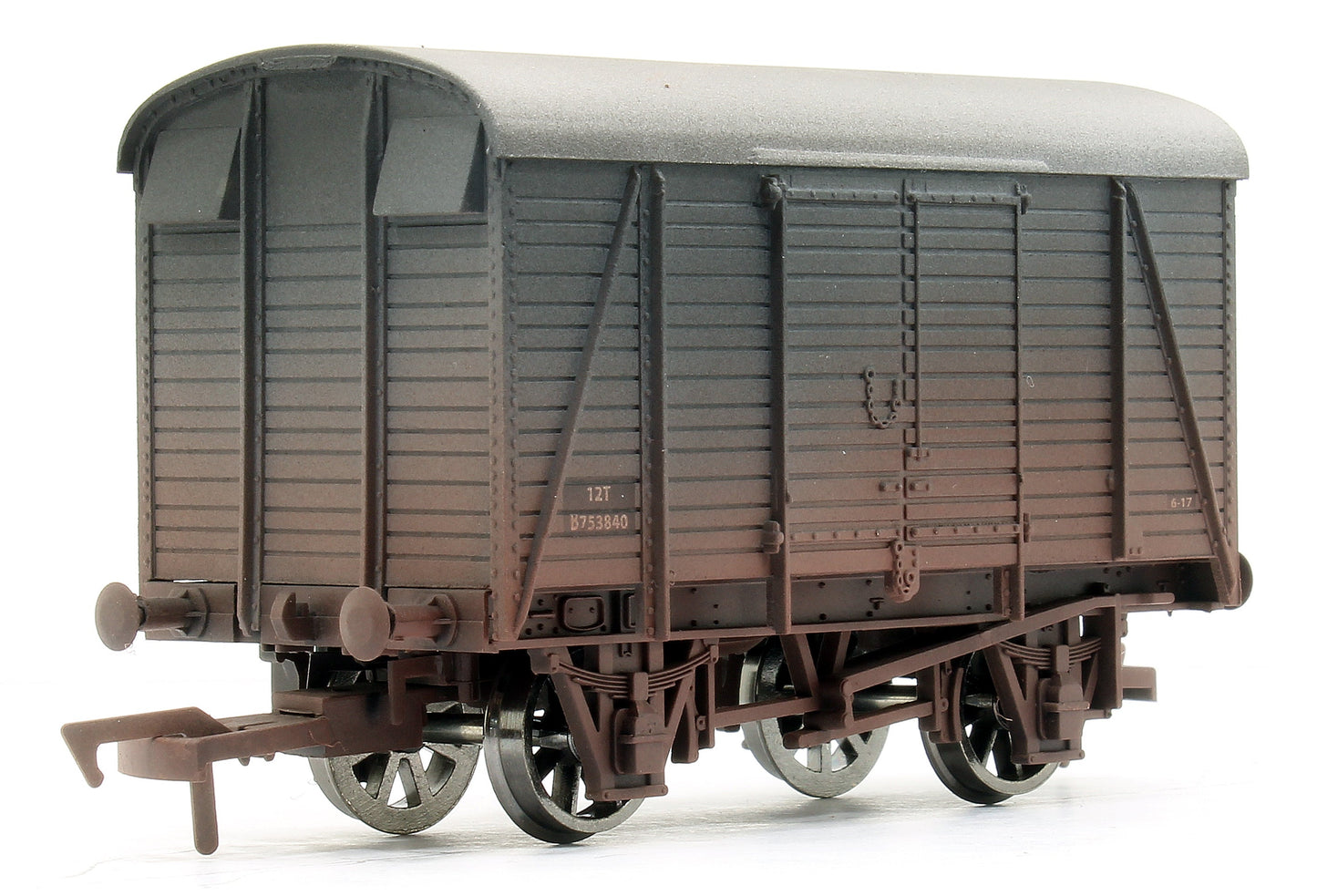 Pre-Owned 4F-021-028 Box Van BR 753840 - Weathered