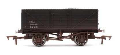 7 Plank Wagon Bersham 5738 - Weathered