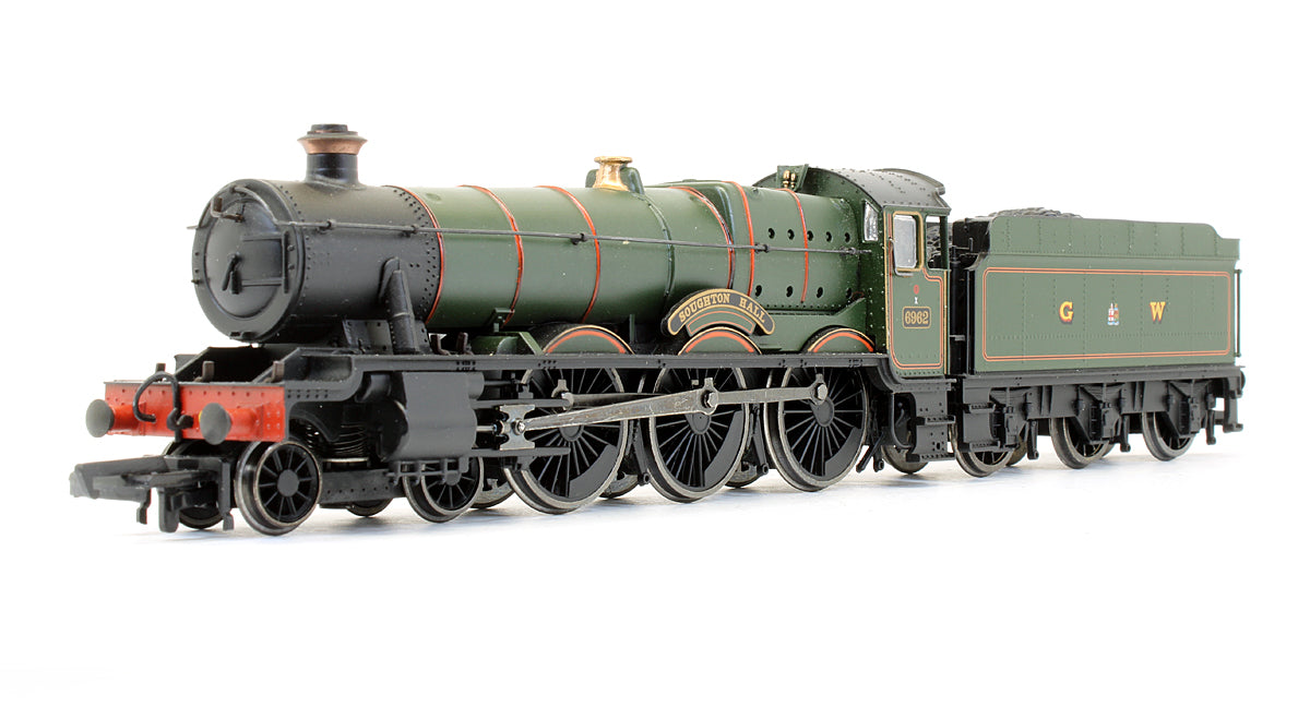 Pre-Owned Modified Hall GWR Lined Green 4-6-0 'Soughton Hall' 6962 Steam Locomotive
