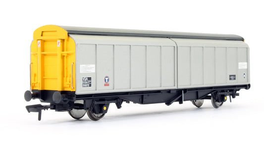 Pre-Owned 46 Tonne GLW VGA Sliding Wall Van Transrail