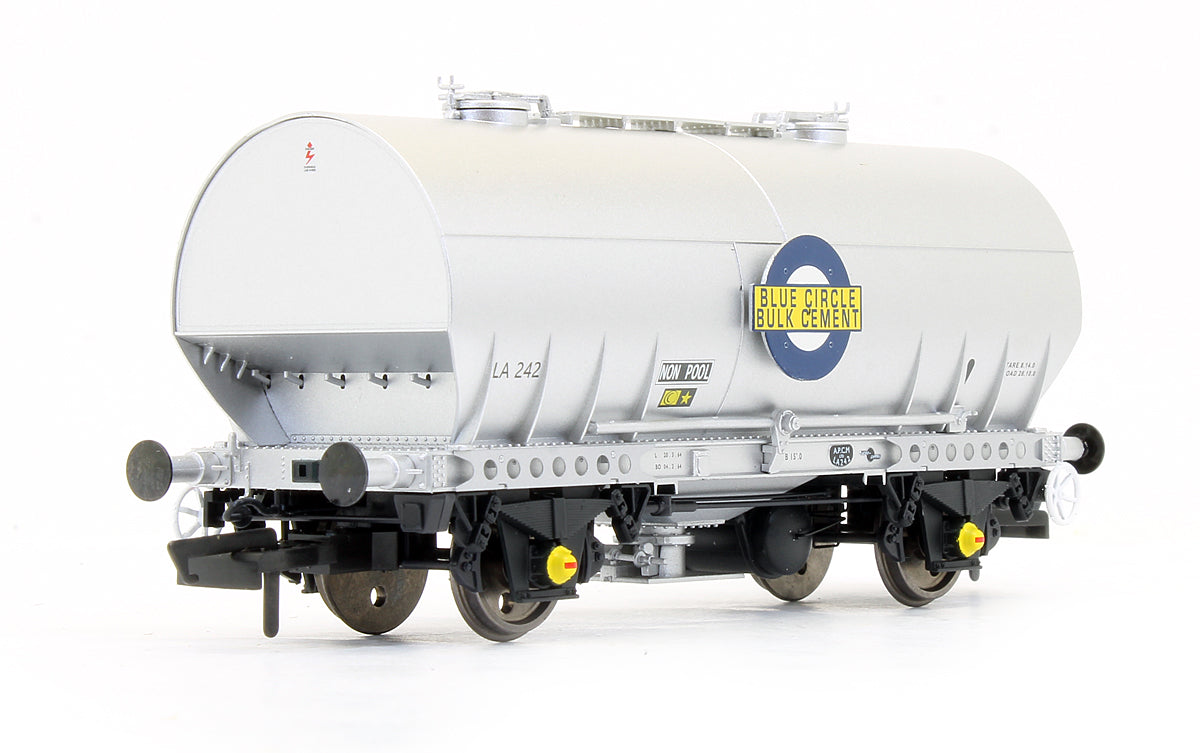 Pre-Owned Set Of 3 APCM Cemflo / PCV Bulk Cement wagon Pre-Tops LA242, LA246, LA251