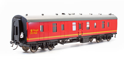 D22-9 Pre-Owned MK1 BG Full Brake Royal Mail Red