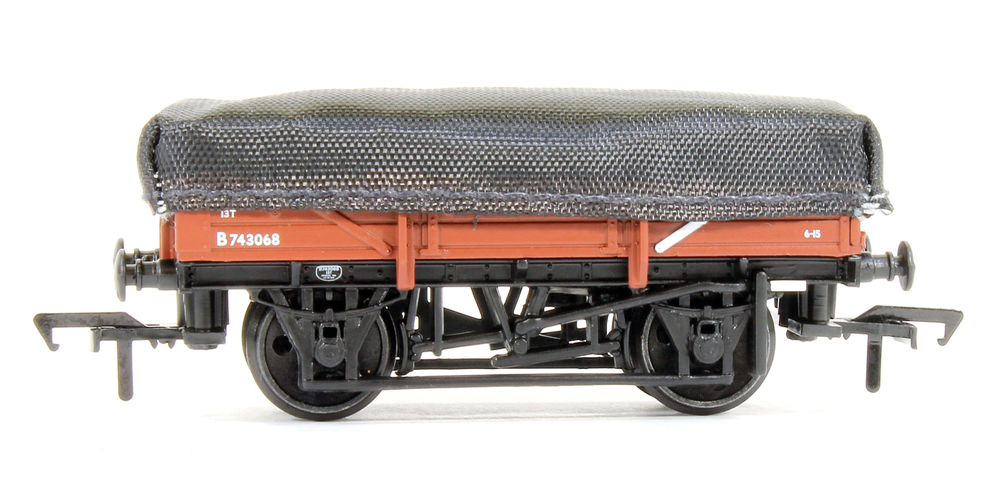 Pre-Owned 33-091 Set Of 5 Plank China Clay Wagons BR Bauxite (Early) With Tarpaulin Covers