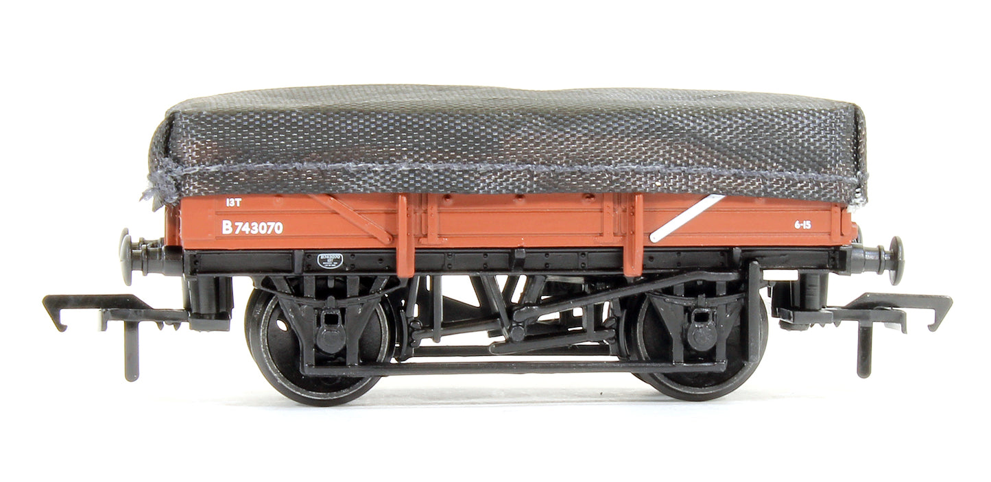 Pre-Owned 33-091 Set Of 5 Plank China Clay Wagons BR Bauxite (Early) With Tarpaulin Covers