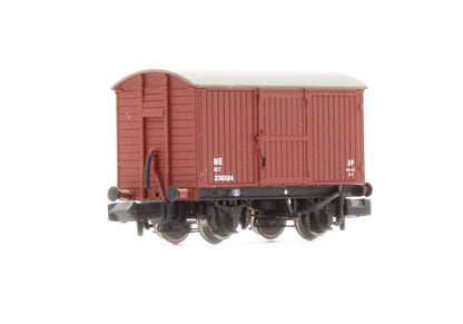 Pre-Owned 12T Eastern Ventilated Van LNER Oxide '236824'