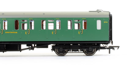 Pre-Owned R4882A SR Bulleid Suburban Composite Coach '5719'