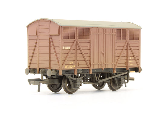 Pre-Owned 12 Ton Ventilated Fruit Van BR Bauxite (Early) 'W134299' - Weathered