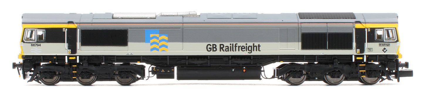 GM2210105S Class 66 794 'Steve Hannam' Railfreight Petroleum Diesel Locomotive - DCC Sound