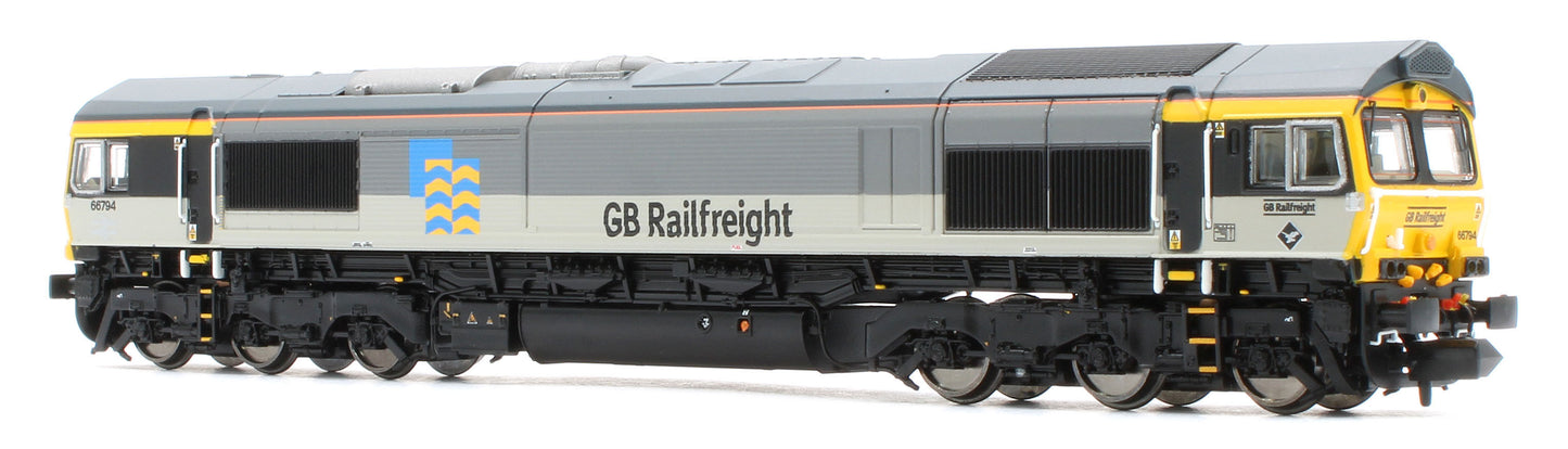 GM2210105 Class 66 794 'Steve Hannam' Railfreight Petroleum Diesel Locomotive