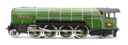 E/36-A1-TF P2 Class Non-Streamlined "Thane of Fife" 2-8-2 LNER Lined Apple Green No. 2005 Steam Locomotive