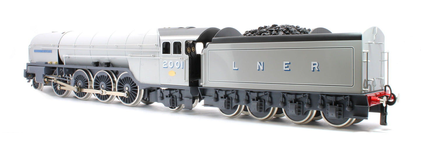 E/36-A3-CN P2 Class Non-Streamlined "Cock O The North" 2-8-2 Two Tone Grey No. 2001 Steam Locomotive