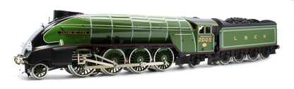 E/36-B1-TF P2 Class Streamlined "Thane of Fife" 2-8-2 LNER Lined Apple Green No. 2005 Steam Locomotive