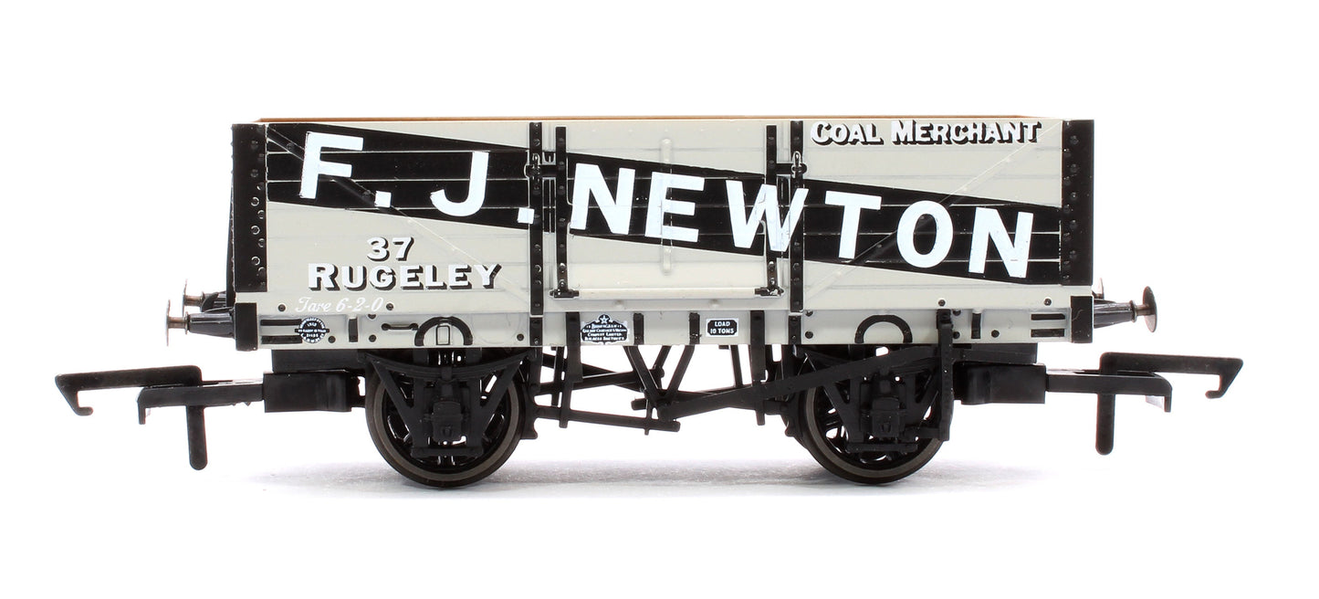 Pre-Owned OR76MW6003 6 Plank Wagon 'FJ Newton' No.37
