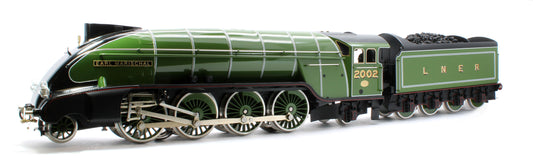 E/36-B1-EM P2 Class Streamlined "Earl Marischal" 2-8-2 LNER Lined Apple Green No. 2002 Steam Locomotive