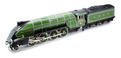 E/36-B1-WB P2 Class Streamlined "Wolf of Badenoch" 2-8-2 LNER Lined Apple Green No. 2006 Steam Locomotive