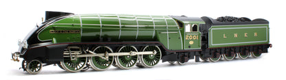 E/36-B1-CN P2 Class Streamlined "Cock O The North" 2-8-2 LNER Lined Apple Green No. 2001 Steam Locomotive