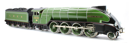 E/36-B1-CN P2 Class Streamlined "Cock O The North" 2-8-2 LNER Lined Apple Green No. 2001 Steam Locomotive